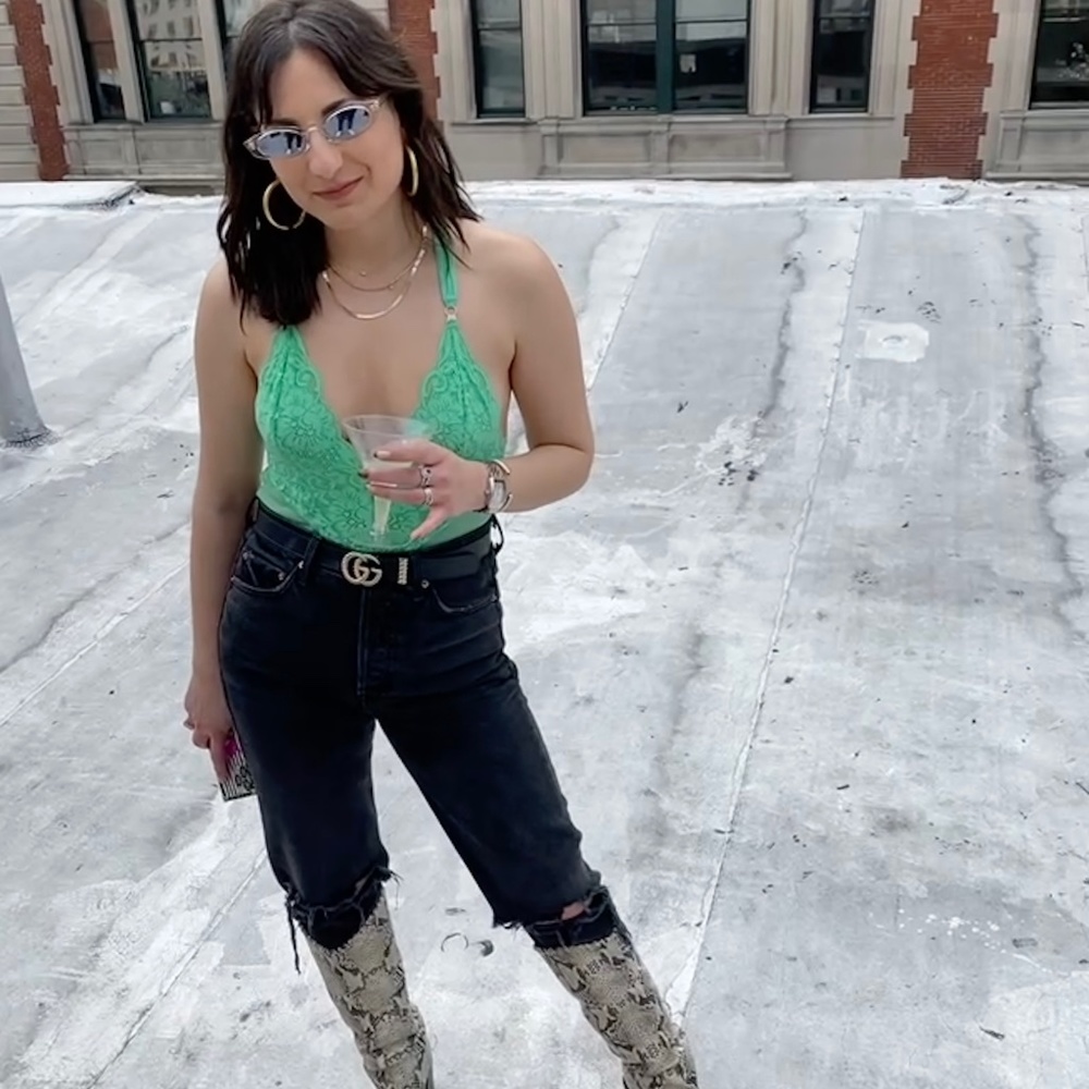 Meet your Posher, Alexxi